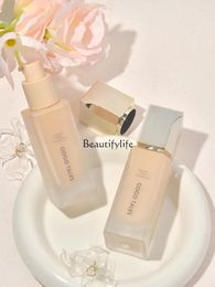 Decorative Figurines Liquid Foundation Oily Skin Concealer Matte Light And Long Lasting Not Easy To Makeup