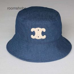 Men Arc Caps Mens hat Baseball Luxury Designer Hats Classic Baseball Hat C Women for Couple Sports Ball Cap Outdoor C-style Sunscreen Hat Celi hat 2E8P BCCH