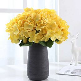 Decorative Flowers Wreaths New Artificial Flowers Vintage Silk Hydrangea Bouquet Wedding Decorative Fake Plants for Christmas Home Garden Decoration