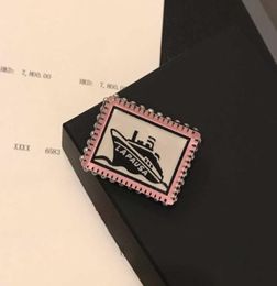2020 New Brand Fashion Jewellery For Women Cruise Brooches Cruise Party Sweater Brooches C Name Stamp Ship Boat Brooches5995501