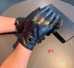 Five Fingers Gloves Men Women Designer Gloves Winter Black Leather Mittens Fingers Glove Warm Cashmere Inside Touch Screen5257797