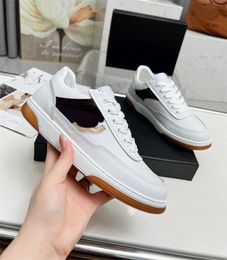 Designer Women C Skate Shoes Chanells Leather Sneakers Fabric Lace Up Woman Flat Training Cclies Running Shoe 43212