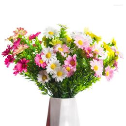 Decorative Flowers 15 Heads Artificial Daisy Silk Fake Bouquet Arrangements House Office Restaurant Table Centerpieces Home Decor