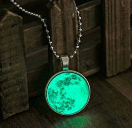 Vintage Long Moon Glow in the Dark Necklace for Women Jewellery Cabochons Lunar Pendant Orcence Light81671611456831