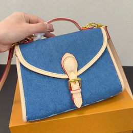 Designers Denim Series Vintage Underarm Denim Nurse Messenger Bag Women Luxurys Classic Handbags Tote Original Material Shoulder Crossbody Bags