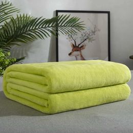 Blankets Flannel Soft Throw Blanket Multifunction Lunch Break Blanket Comfortable Air Conditioning Blanket for Office Bedroom