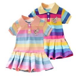 Sukienki dziewczyny Summer Girl Sute Rabbit Dekoracyjna sukienka Mała dziewczynka Rainbow krótkie rękawowe księżniczka Dressl240508