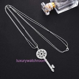 Luxury Tiifeniy Designer Pendant Necklaces Sweater chain long versatile autumn and winter Korean clothing hanging simple fashion personality Jewellery pendant acc