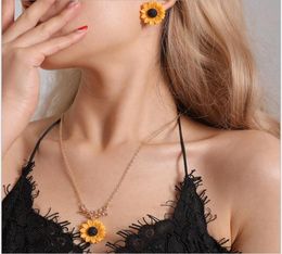 Pearl Sun Necklace Earrings Set Women Temperament Fashion Sun Set2569889