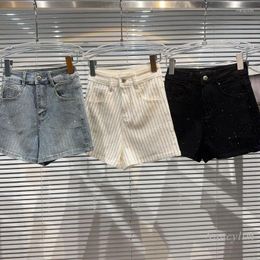 Women's Jeans 2024 Summer Vertical Rhinestone Studded Shorts Women's Street Girl Drill Washed And Worn Jean Pants Vacation