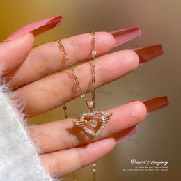Love Heart Halskette Moissanit Halskette Diamant Halskette 18k Titan aus Edelstahl klassisches Freund Schwester Geschenk Gold plattiert Pandant Halsketten Sailoronon
