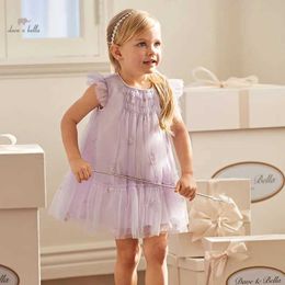 Vestidos de menina Dave Bella Girl Princess Dress 2024 Novo verão Childrens Mesh Mesh Butterfly Noble e fofo Party DB2241079L240508