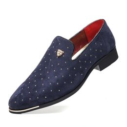 Men Loafers Suede Leather Slip-on Rivets Moccasins Mens Casual Shoes Outdoor Light Comfortable Driving Flats Sizes 39-48 240426