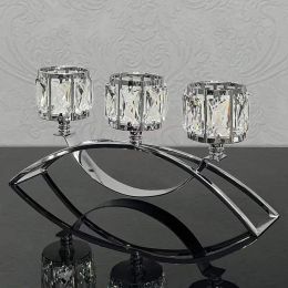 Holders European Style Modern 3 Arm Crystal Glass Creative Candlestick Home Romantic Dining Table Decoration Candlelight Dinner Decor