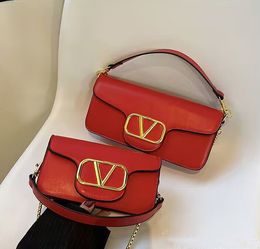 Luxury Brand Designer Chain Shoulder Bags Fashion V Letter Handbag Wallet Vintage Ladies Solid Color Leather Handbag Designer Shoulder Bag Crossbody V008