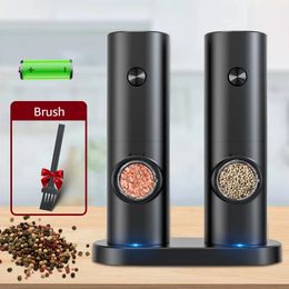 Electric Automatic Mill Pepper And Salt Grinder With Base Set Battery Powered LED Light Adjustable Coarseness Kitchen Tool 240508