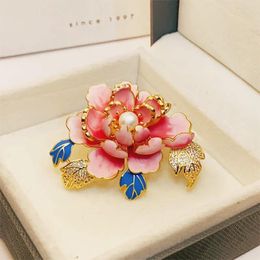 Brooches Fine Luxury Enamel Pink Blue Peony For Women Elegant Lady Flower Leaf Pearl Collar Pins Corsage Coat Suit Jewelry Gift