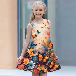 Flickans klänningar Summer Girls Dress 2024 Barnkläder ärmlös O-Neck Flower Fjäril 3D Tryckt Princess Dress for Girls i åldern 2 till 7L240508