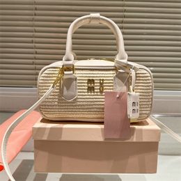 Designer Camera Bag Luxury Straw Bag Women Boston Bag Brand Shoulder Bag M Casual Grass Woven Bag Fashion Handbags Summer Crossbody Bag