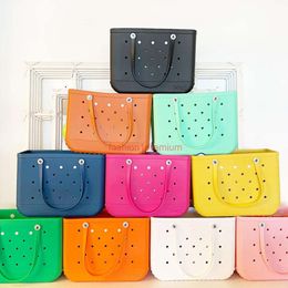 Summer PVC Plastic Waterproof Beach Tote Bogg Bag Luxury Handbag Underarm Shoulder Vacation Men Designer Women Clutch Crossbody City Shop Basket Overnight Bags003.