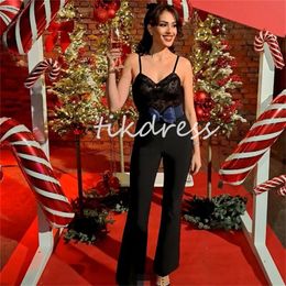 Stunning Black Jumpsuit Evening Dresses 2024 Sexy Spaghetti Straps Illusion Lace Prom Dress Outfit Pantsuit Formal Dinner Occasion Party Wear Robe De Mariage Chic