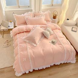 Bedding sets Korean princess style bedding lace bow down duvet cover suitable for womens bedroom Kawaii bedding J240507