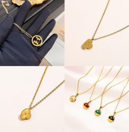 18k Goldplated Necklaces Charming Girl039s Love Pendant Necklace Luxury Designer039s Letter Lock Necklace Is Designed For W3187972