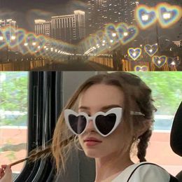 Sunglasses Women Fashion Heart Shaped Effects Glasses Watch The Lights Change To Heart Shape At Night Diffraction Glasses Female Sunglasses