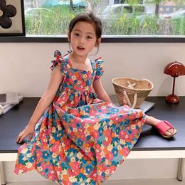 Flickans klänningar sommarbarn och flickor blomma tryckt lös midjeklänning koreansk festklänning små ärmar söta prinsessan klänning240508