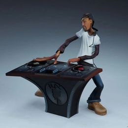 Home Decoration HipHop Artist Statue Accessories Music Room Desktop Statue Classic DJ Dancer Modelling Resin 240507