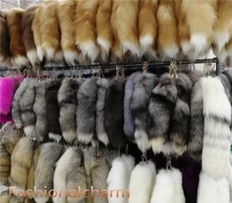 40cm16quot Long Real Fox Fur Tail Keychian Cosplay Toys Car Phone handBag Charm Pendant Tassels3178749