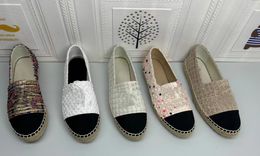 Frühlings- und Sommerstrohfischerschuhe Loafer Schuhe Faule Schuhe Fashion Dress Schuhe Designer Europa und der US -Stil alle modischen Single Schuh Frauen