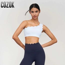 Active Underwear Lycra Sports Bra for Women Seamless Shock-proof Fixed Cup Gym Workout Tops Lotus Arc Single Shoulder Yoga Tops Push-up Bras Vest d240508