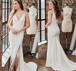 Spaghetti Straps V Neck Trumpet Mermaid Wedding Dresses Simple Boho Garden Sexy Split Bridal Gowns Sweep Train Backless Bride Reception Robes de Mariee CL3548