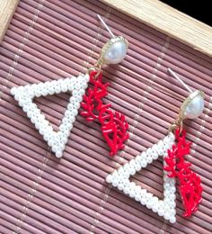 Dangle Chandelier Hand Made Greek Sorority Simple Fashion Triangle Letter Pendant Charm Pearl Earrings Lady Jewelry9480845