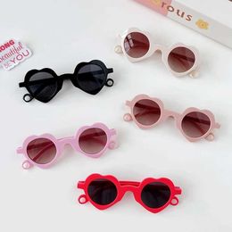 Sunglasses 2024 Girls Boys Lovely Heart Shaped Hollow Sunglasses UV400 Children Fashion Outdoor Sun Protection Sunglasses Kid Sun Glasses
