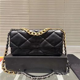 Winter New Luxury Bag Designer Bags Women's Shoulder Bag Chain Wrap Leather Material Unique Style Black Gold Table Chronicle Casua Nnvs
