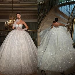 Vestidos de bola de luxo de luxo de luxo, vestidos de noiva de espaguete, vestidos de noiva, vestidos de trem de pérolas de pérola, vestidos de noiva