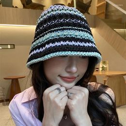 Berets Handwoven Straw Sun Hat Breathable Hollow Knitted Bucket Hats Fashion Summer Beach Colourful Striped Fisherman's Caps