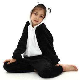 Kigurumi per ragazzi ragazzi panda animale pigiama unicarno abbigliamento per bambini salti per bambini per bambini inverno flanella calda da brano 240507