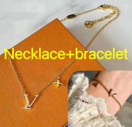 A set of Luxury Brand Designer Pendants Necklaces Stainless Steel Letter Choker Pendant Necklace Beads Chain Jewellery set Accessories Gifts