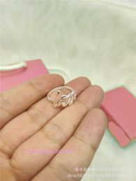 Women Band Tiifeany Ring Jewelry Silver V Gold Material Fashion Versatile Fairy Essential Classic Love Cross Wrap Micro Set