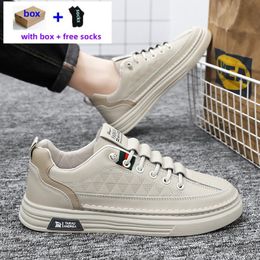 Luxury New Men Running Shoes Hiking designer shoes Male Sneakers Anti-slip Breathable Men's Walking Shoes Lace Up Soft Casual Shoes man trainers with box R001