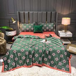 Bedding sets Luxury Green Bedding Pillowcase Full King Queen Twin Quilt Set J240507