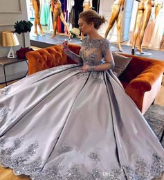 2019 Long Sleeves Satin Evening Dress Silver Grey Lace Applique Beaded Pageant Formal Holiday Wear Prom Party Gown Custom Made Plu9577584