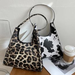 Shoulder Bags Fashion Zebra Cow Leopard Pattern Handbag Totes Women Street Travel Underarm Purse Portable Top-handle