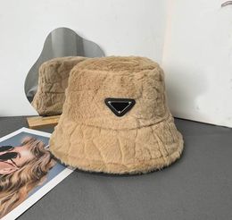 Women Men Furry Bucket Hat Designer Hats Brand Letters Designers Beanie Fitted Winter Cap Nylon Fashion Flat Ball Caps P Casual Bo4551417