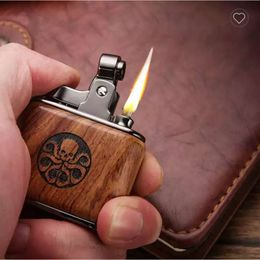 Honest Vintage Wooden Refillable Kerosene Cigarette Lighter Men New Sandalwood Rocker Lighter Creative Kerosene Lighter