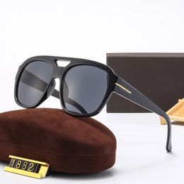 Brand Designer Sunglasses Tom Sunglass Retro Sunglass Super Star Celebrity Driving Sunglass for Men Women Eyeglasses With Box 8 Colors TF1882