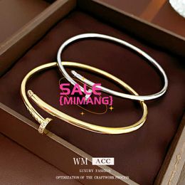 Designer Cartres Bangle Genuine Gold Electroplated Zircon Metal Nail Bracelet Fashion Personalized Light Luxury High Grade Feel Handicraft 81TA